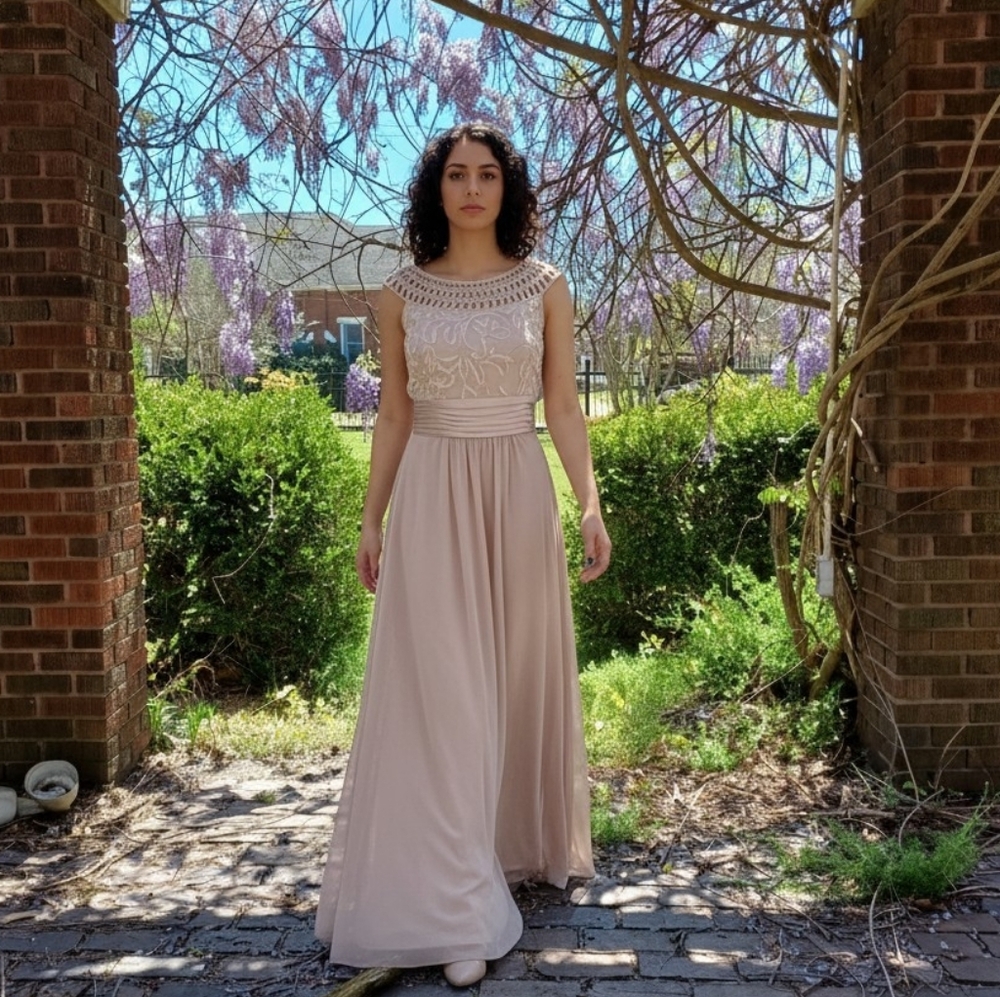 Jessica Howard Formal Gown/Dress - Size 16